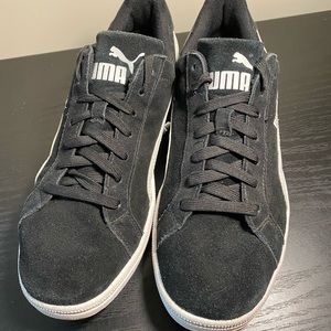 Puma Womens Suede Sneaker Size 8